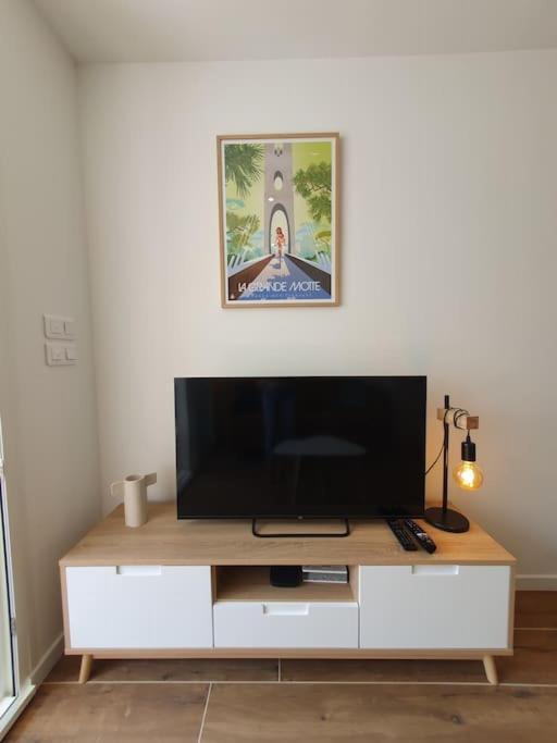 T2 Fidji Vue Port Et Parking Clim Wifi - Rossiconciergerie - Linge En Option *